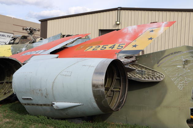 The forlorn tail of F-106B 57-2545 at Bissel Auto in St. Louis.