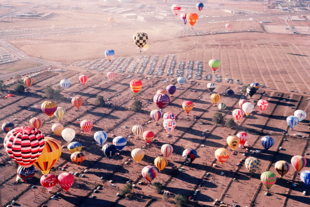 A classic mass ascension view at the 1975 Albuquerque Fiesta.
