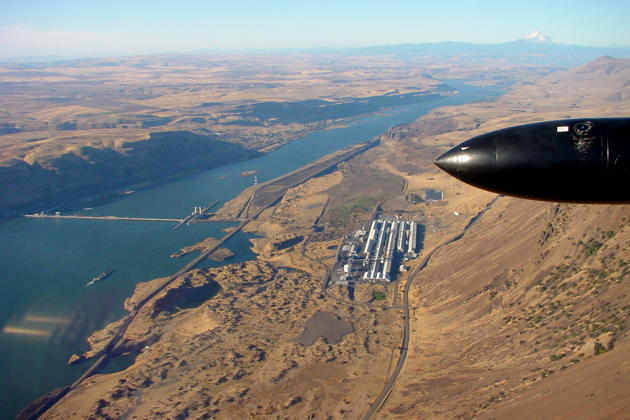Descending over the Columbia River en route to the Boardman range.