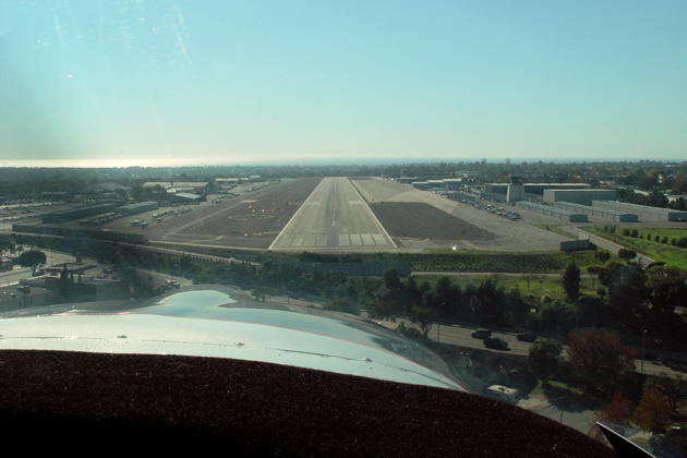 On final to Runway 21 at the Santa Monica airport in the Swift.