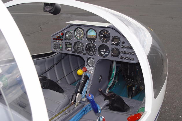The custom Caproni cockpit of N210CA.