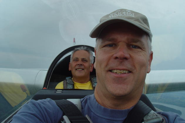 Enjoying the flight with Miroslaw Nawoj in the Puchacz while ridge soaring in southern Poland.