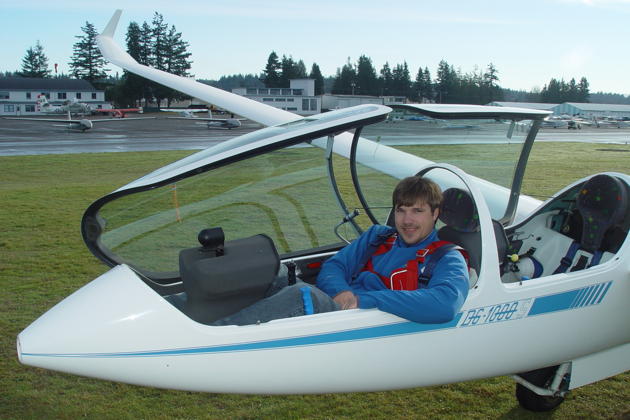 David ready to fly in the DG-1000, his first flight as a Private Pilot - Glider!
