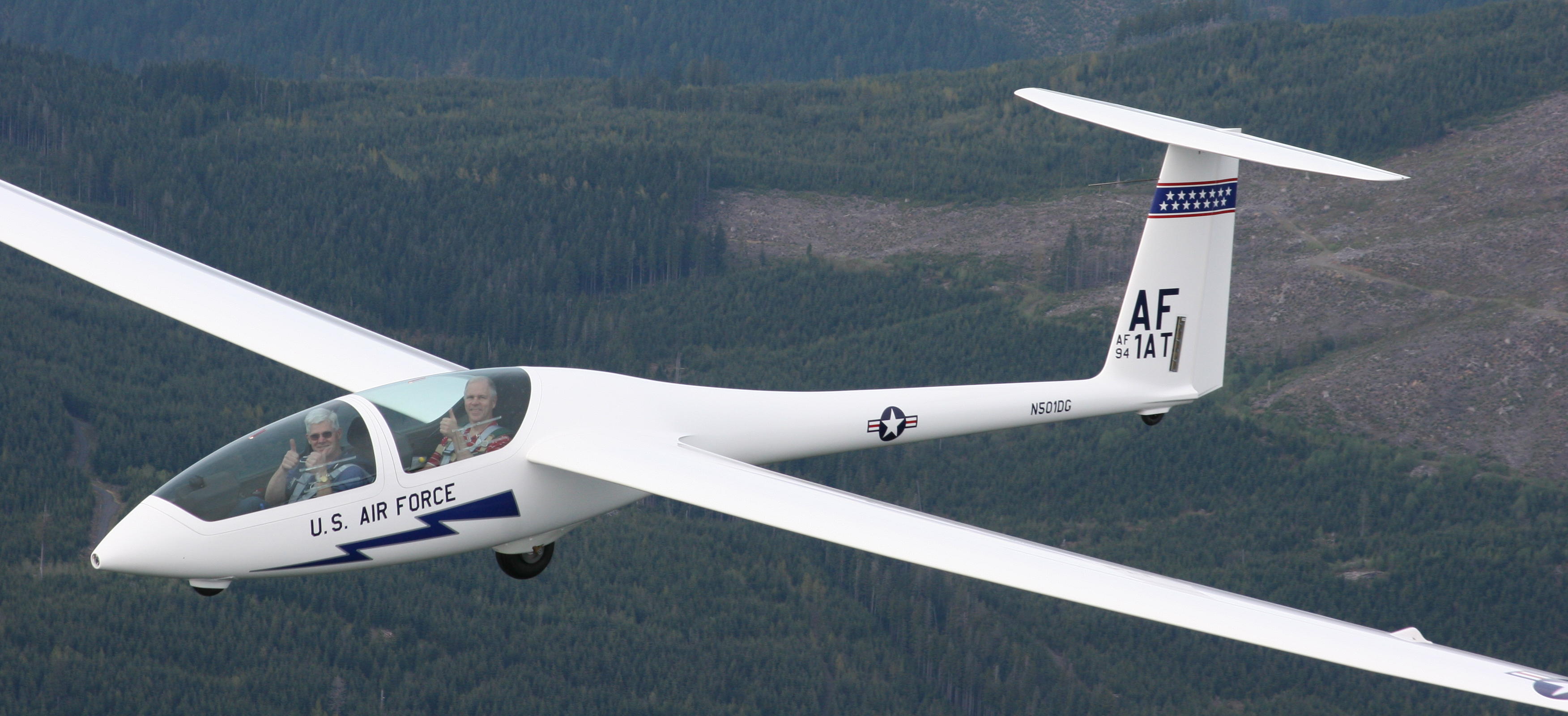 2011 Academy Jun - DG-1001 USAF FlightLog: the Flying