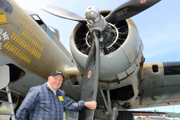 Reunited with his favorite B-17 engine - #2 - from 70 years in the past.
