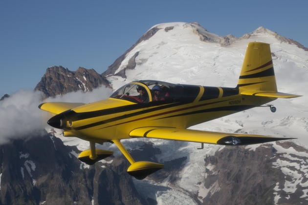 The RV-7 up close with Mt. Baker. Photo by John Clark.