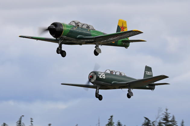 Formation takeoff with Larry Pine at Bremerton. Photo by Dan Shoemaker.