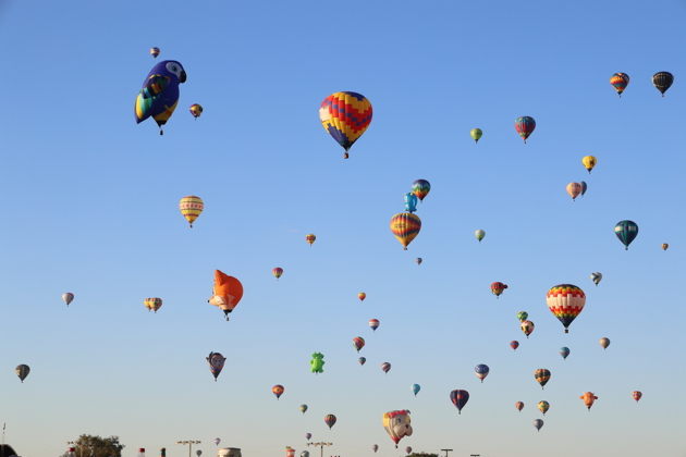 Saturday morning launch at the 2024 Albuquerque Balloon Fiesta. My photo.