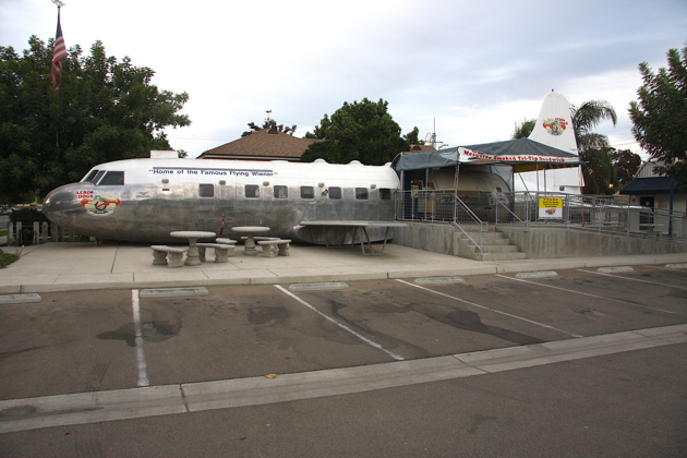 Aero Dogs Convair 240/T-29 restaurant in Tulare, CA. Photo by S. Dempster.