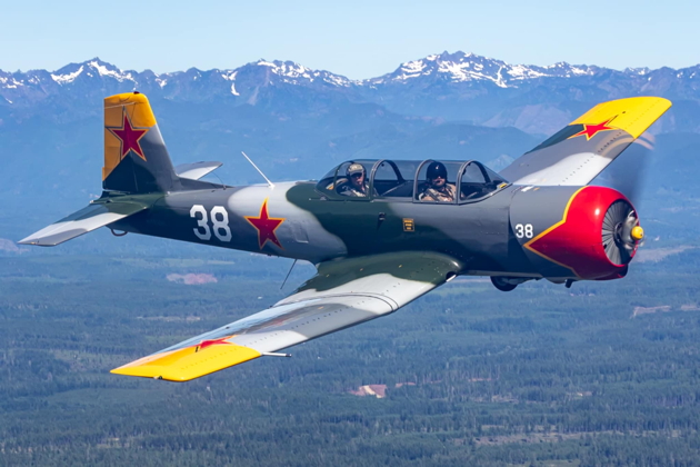 Initial close formation training in N431DM. Photo by Brodie 'Chokin' Winkler.