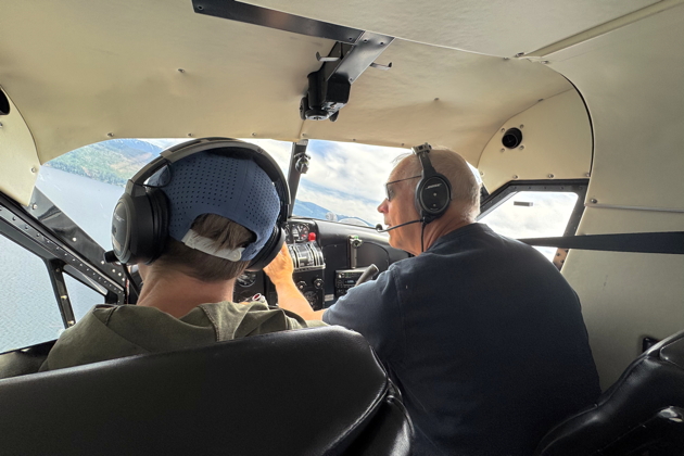 Maneuvering for landing in Kevin's Beaver. Photo by Rob Smith.