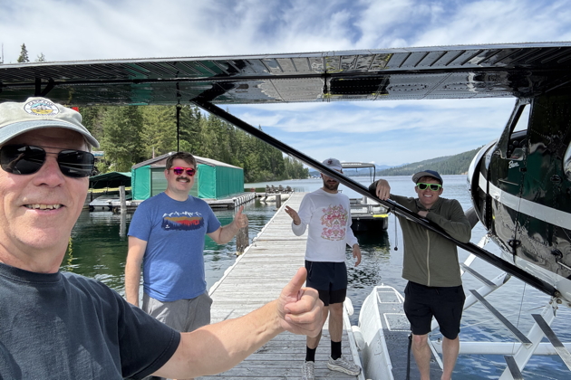 The Beaver post-flight crew at the Tanglefoot Seaplane Base, ID. My photo.