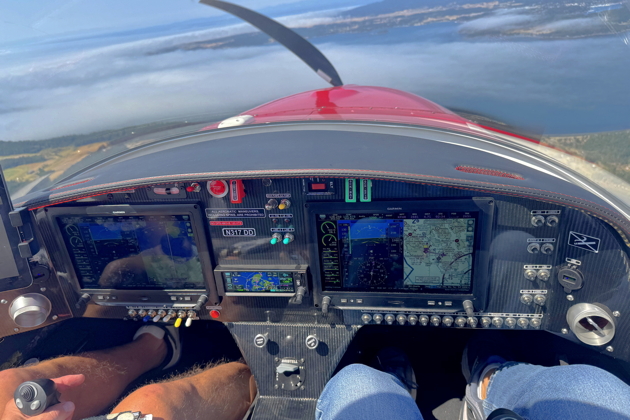 Bristell N317DD's impressive instrument panel on the descent to Friday Harbor. My photo.