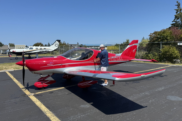 Devin Dufenhorst and his Bristell 915 at Friday Harbor. My photo.