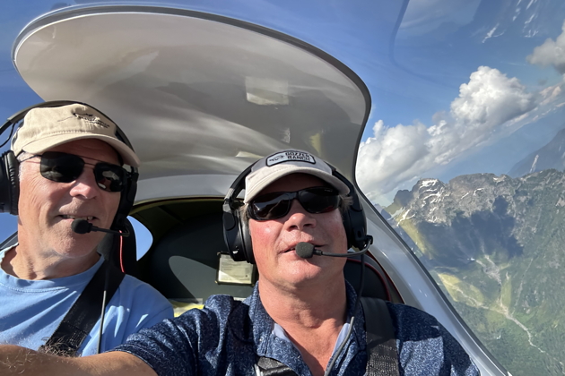 Cruising in the Cascades in the Bristell with Devin Dufenhorst. Photo by Devin Dufenhorst.
