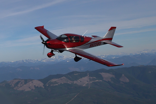 First formation flight for Brian Malcolm in his Sling TSi N935WS. Photo by Steve Cameron.